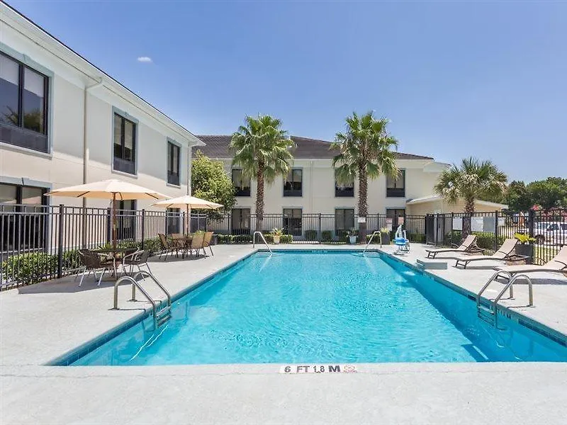 Baymont By Wyndham Savannah/Garden City Hotel Savannah