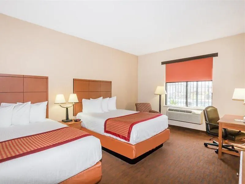*** Hotel Baymont By Wyndham Savannah/Garden City USA